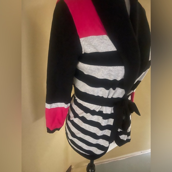 ❄️TAKE 50% OFF LIST PRICE❄️ One A cardigan - Picture 5 of 7